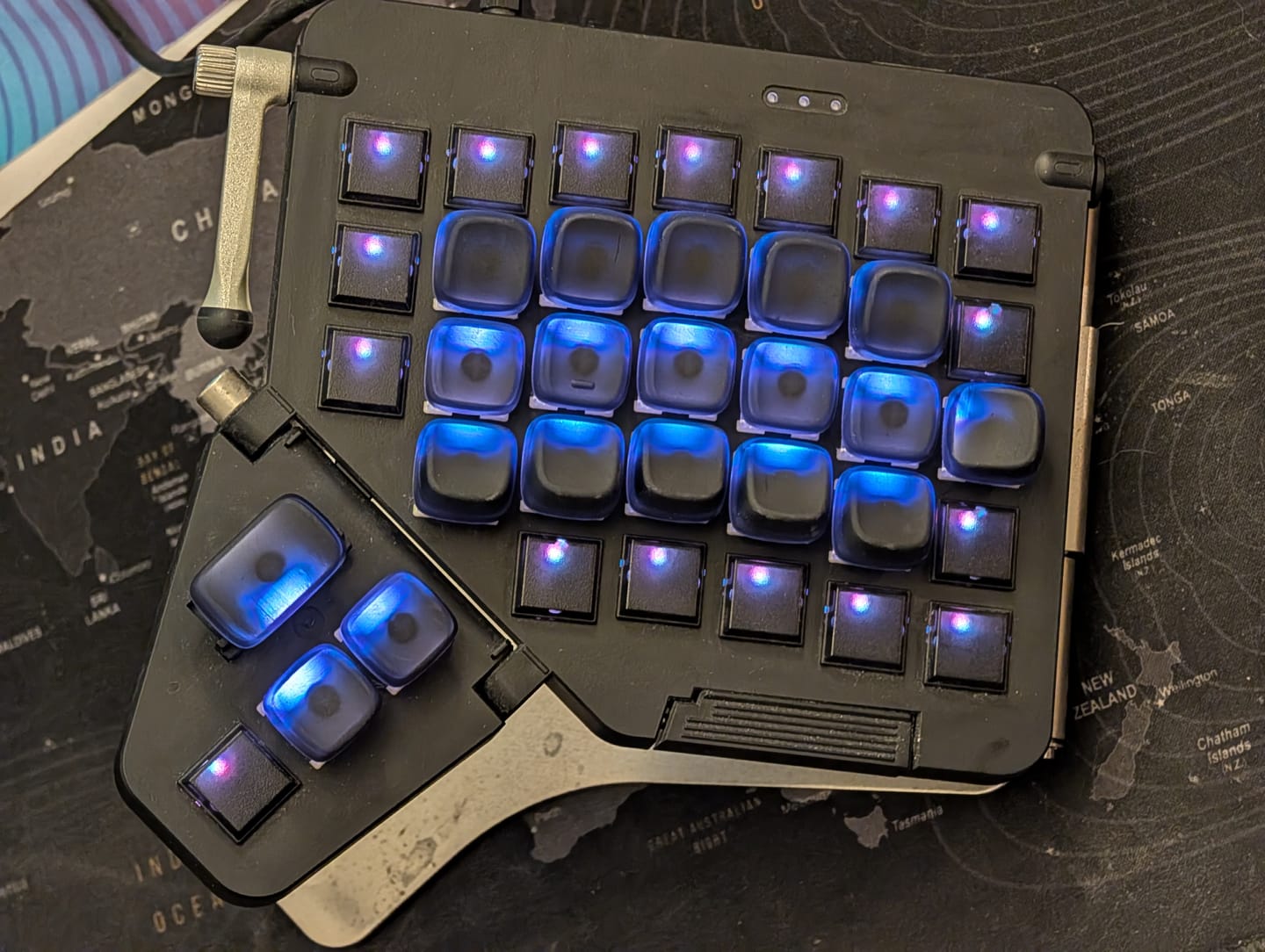 Customer photo review of Extended Lamé Keycap Set