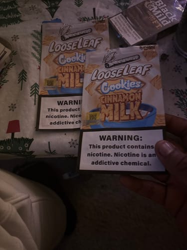 Customer photo review of LooseLeaf x Cookies Cinnamon Milk Wraps (2-Pack)