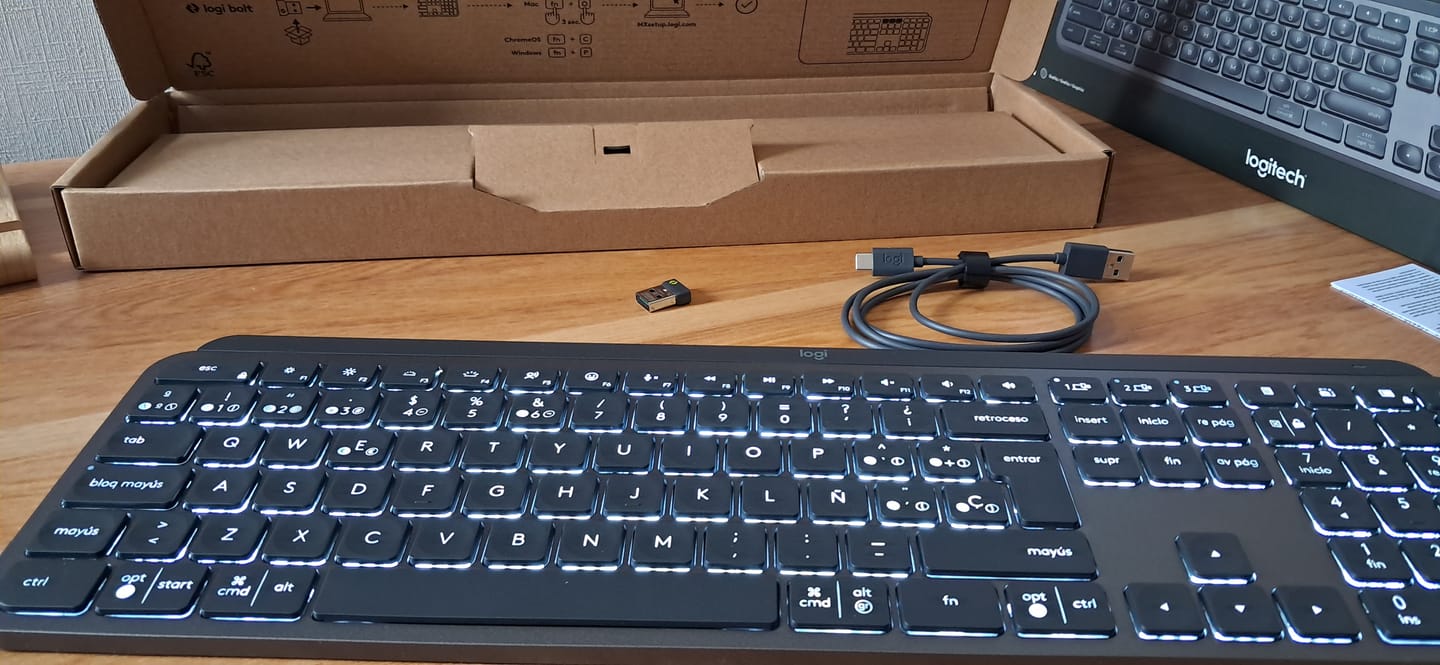 Customer photo review of Teclado Logitech Mx Keys S Español