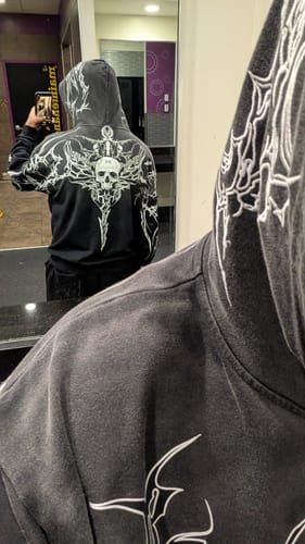 Customer photo review of Kingslayer Oversized Zip-up hoodie [SMOKE]