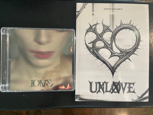 Customer photo review of XLOV - 1st Mini Album UXLXVE