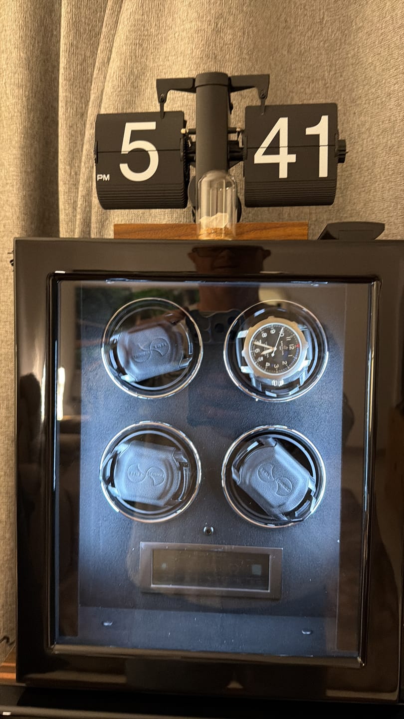 Customer photo review of Opulent - Remote Controlled High-End Watch Winder