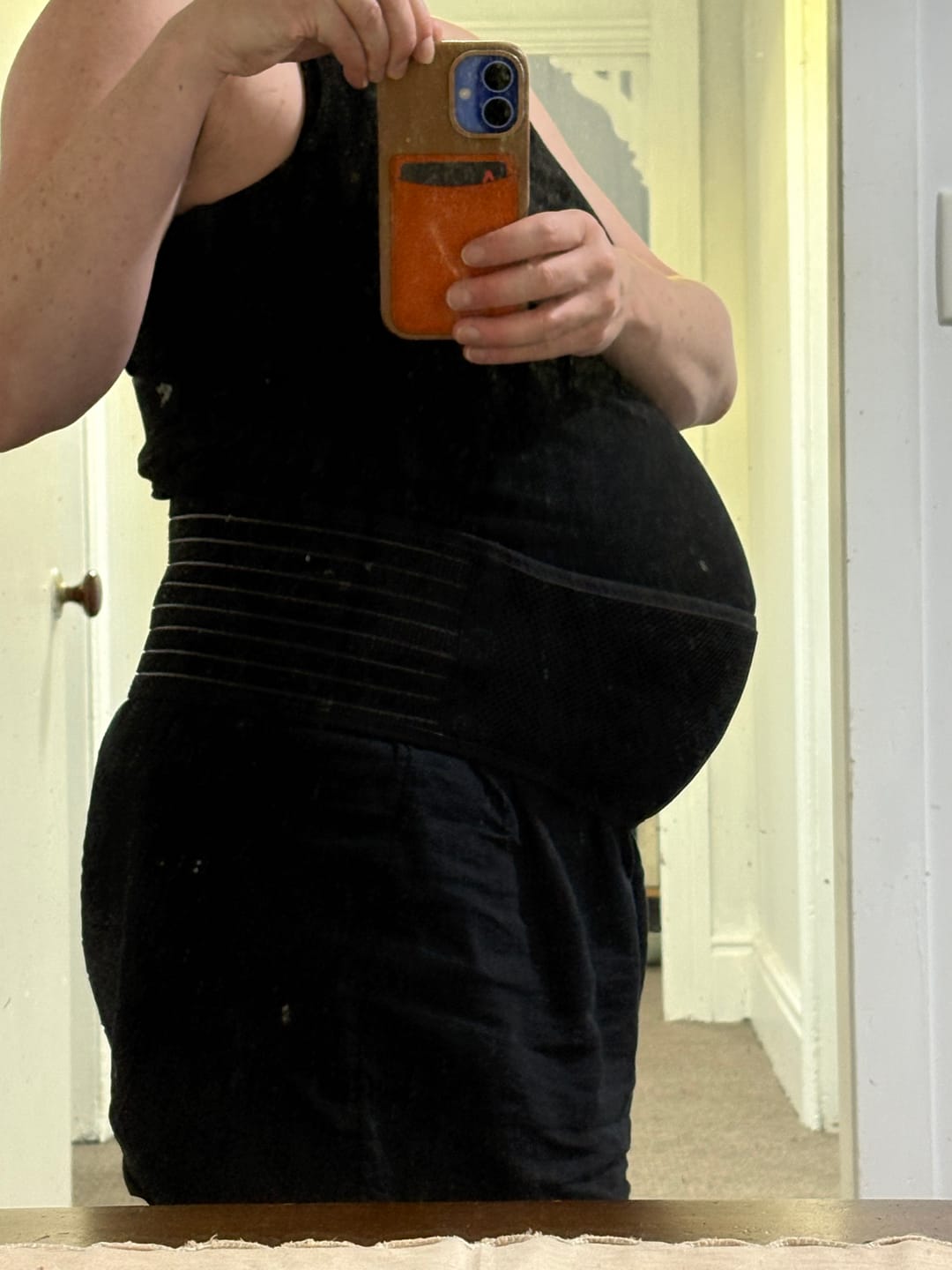 Customer photo review of Pregnancy Support Belt