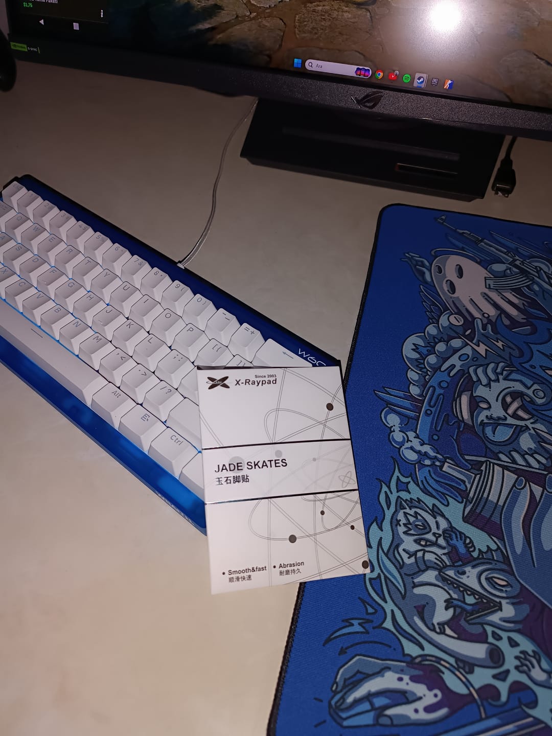 Customer photo review of X-Raypad Jade Mouse Skates