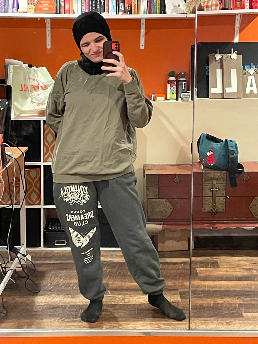 Customer photo review of W211 Dreamers Joggers