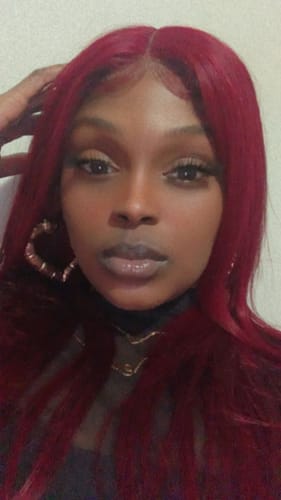 Customer photo review of CurlyMe Pre-Plucked Wear Go Glueless 99J Burgundy Straight Hair Pre-cut Lace