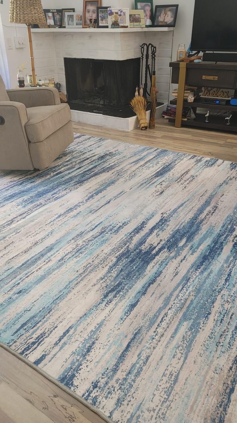 Customer photo review of Dawn Washable Area Rug - Blue/White