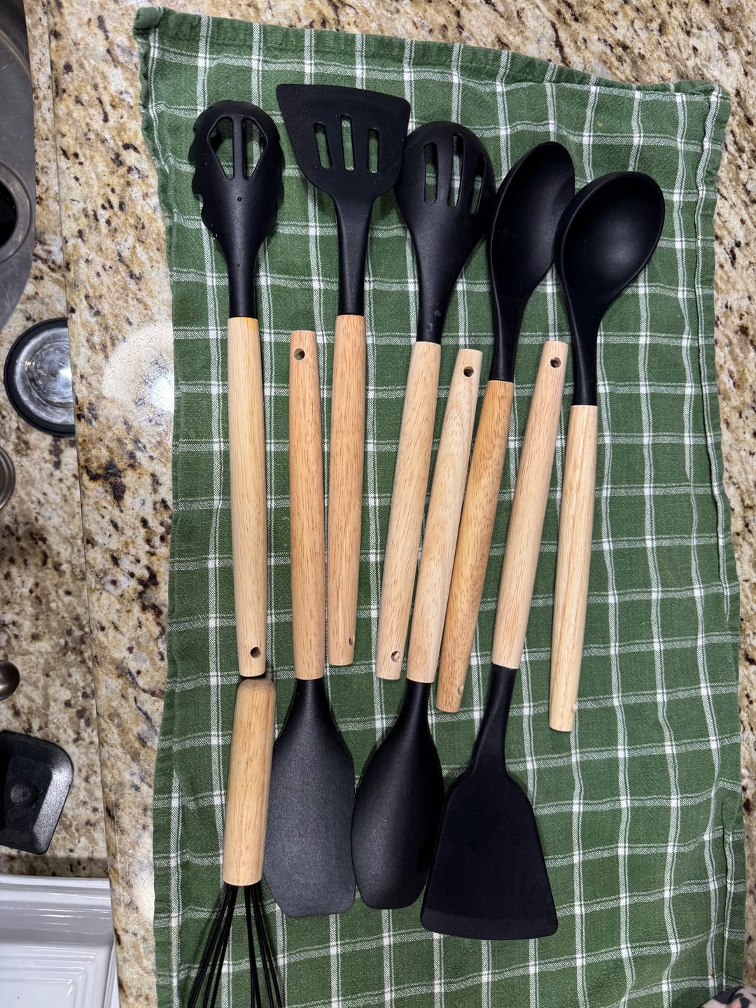 Customer photo review of Silicone Utensils Set