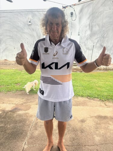 Customer photo review of PRE ORDER - 2025 Brisbane Broncos Premiers Jersey due 18/12/25