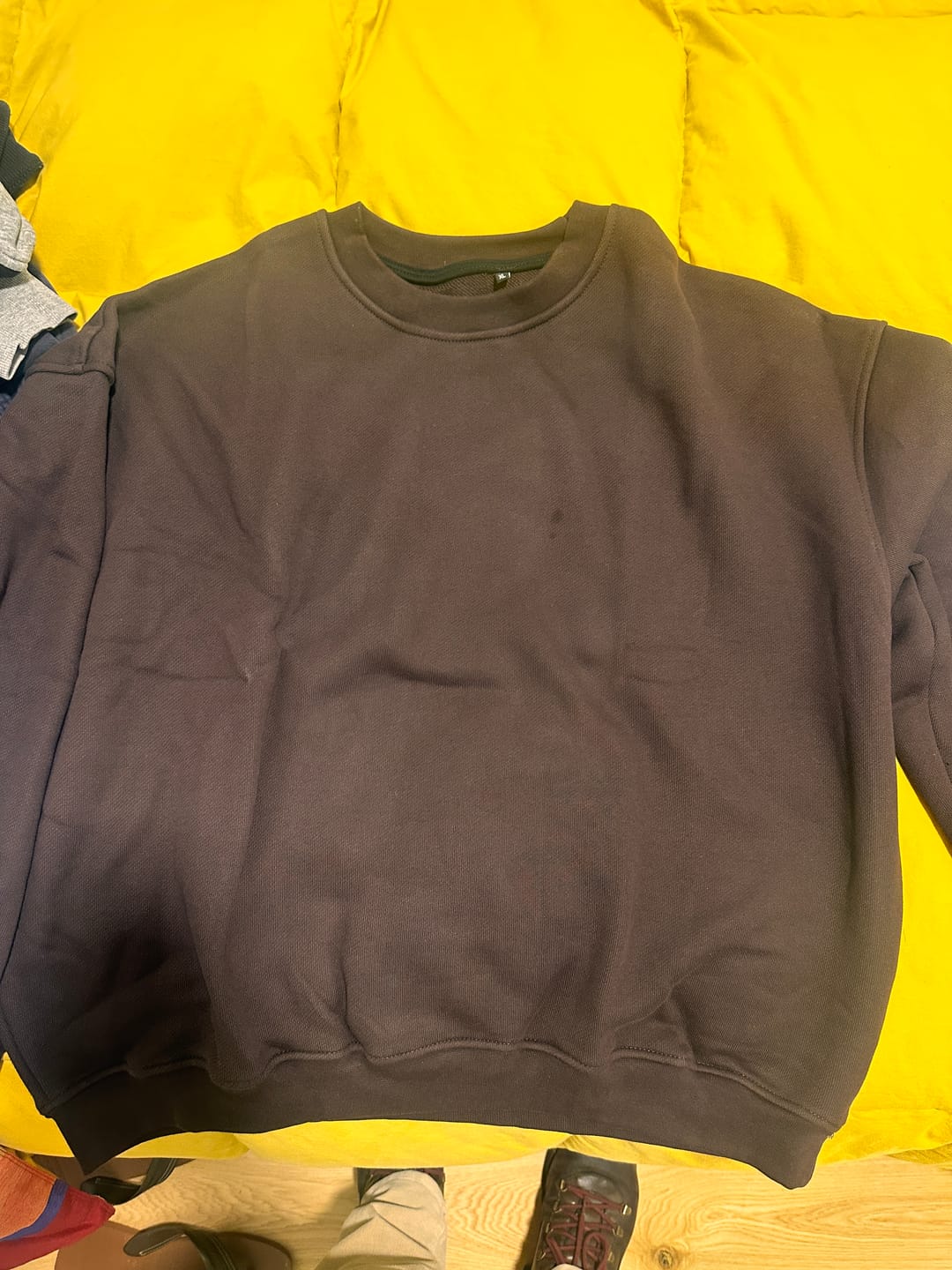 Customer photo review of Crewneck Cropped Blanks 500GSM Dark Chocolate