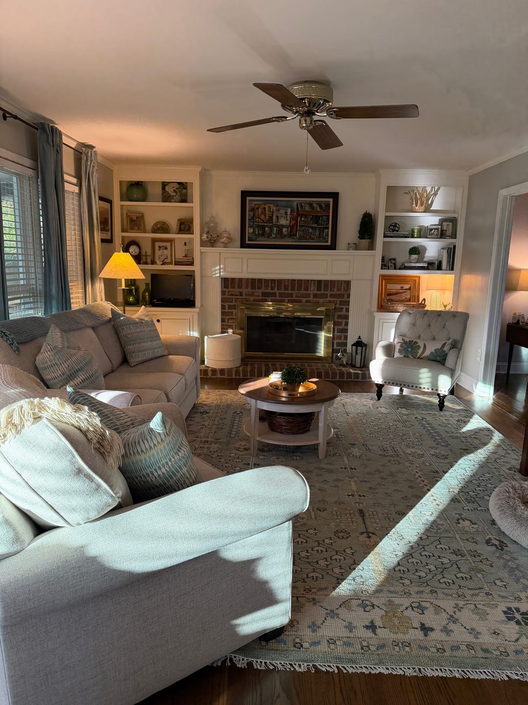 Customer photo review of Ready to Ship 8x10, 9x12 Aqua and Ivory Tree Design Hand Knotted Wool Area Rug