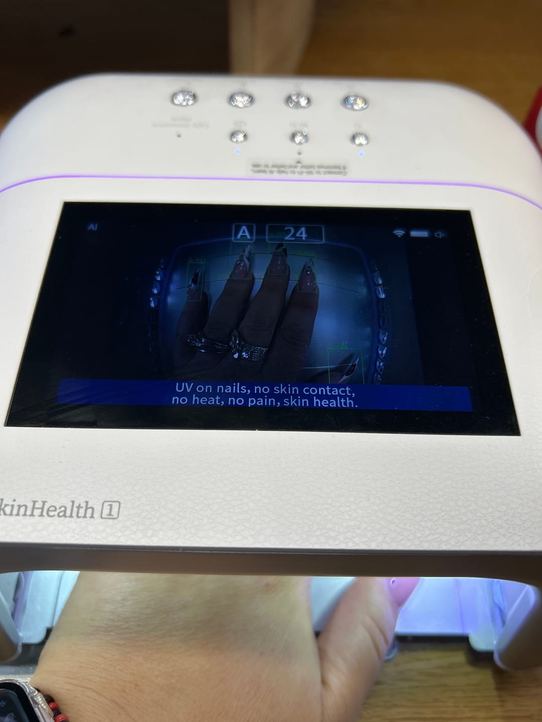 Customer photo review of Skin Health No.1 AI Nail Lamp