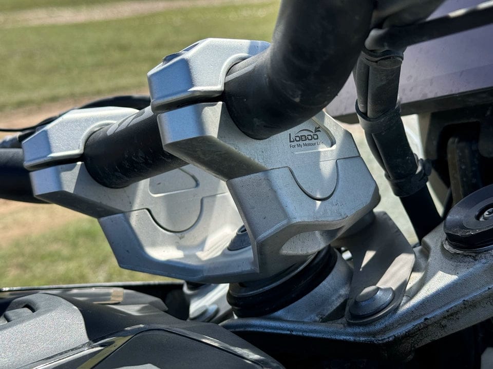 Customer photo review of LOBOO Handlebar Risers for BMW R1300GS（2023-） & Adventure (2024-) | 29mm Rise / 29.5mm Setback Offset Kit
