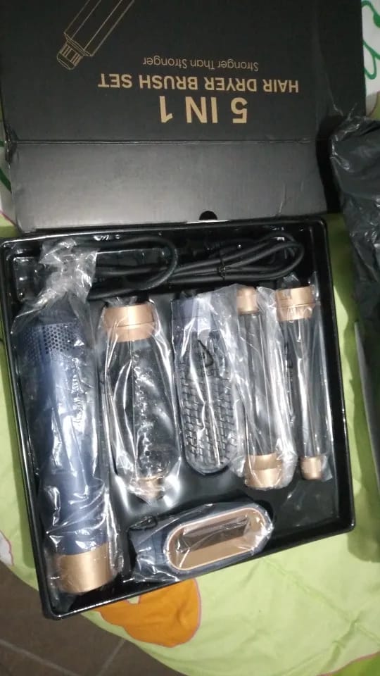 Customer photo review of AVÉRA™ AirStyler Pro