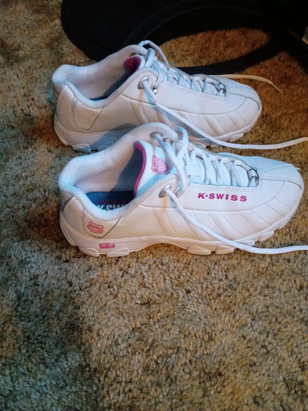 Customer photo review of 93426-156-W | ST329 CMF | WHITE/SHOCKING PINK