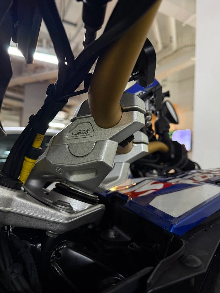Customer photo review of LOBOO Handlebar Risers for BMW R1300GS（2023-） & Adventure (2024-) | 29mm Rise / 29.5mm Setback Offset Kit