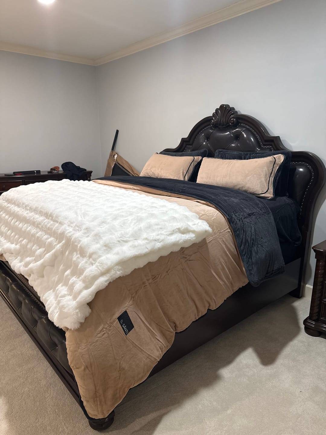 Customer photo review of Velós Complete Bedding Set
