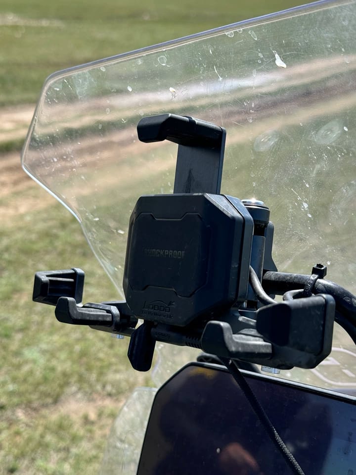 Customer photo review of LOBOO GPS Navigation Mount for BMW R1300GS & Adventure (2024+) | 12mm Bar | Hard Anodized Aluminum