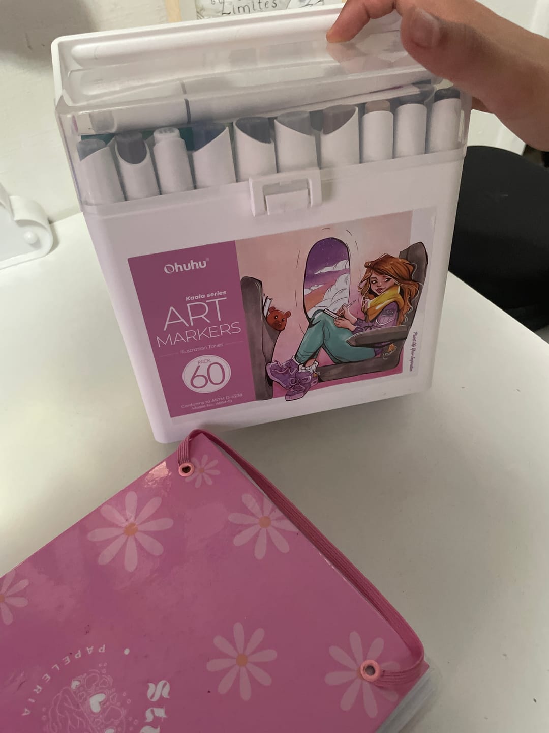 Customer photo review of Ohuhu - Set 60 Marcadores al Alcohol Kaala Illustration Tones Fina y Biselada