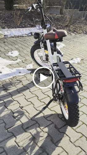 Customer video review of 🎁 Cycling gift pack（Backpack,Lock,PhoneHolder,Waterproof Cover,Pump) (100% off)