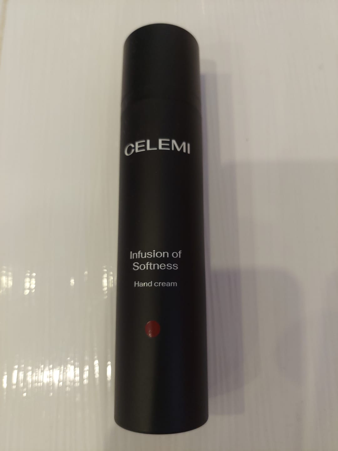 Customer photo review of Maitinantis ir greitai įsigeriantis rankų kremas 50ml