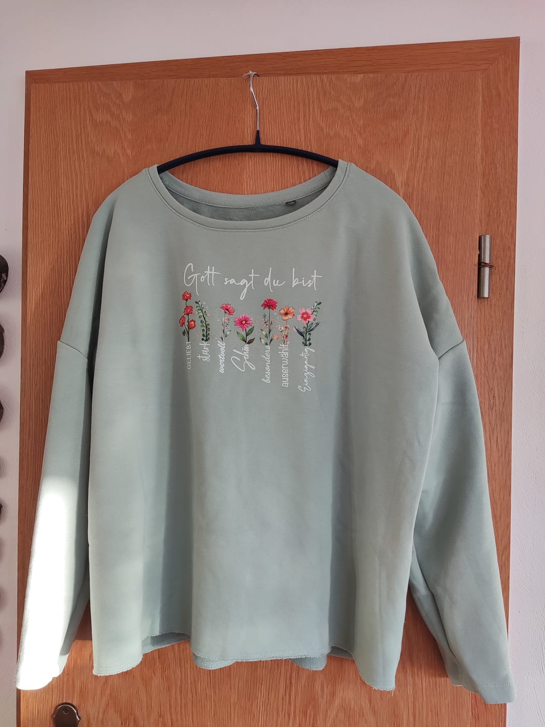 Customer photo review of Gott sagt du bist - FP - Ladies Oversize Sweatshirt
