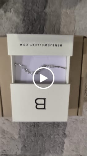Customer video review of Annie Love Bracelet