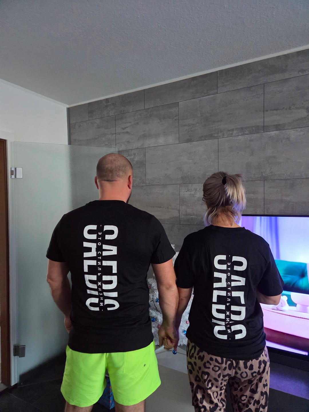 Customer photo review of Это стиль жизни - Herren T-Shirt schwarz by SAEBIS®