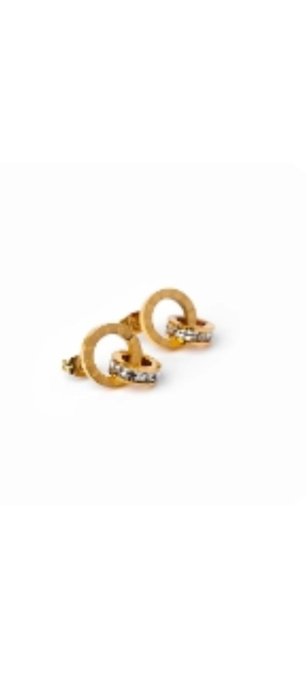Customer photo review of Brinco Imperial Pedra Zircônia Banhado em Ouro 18K