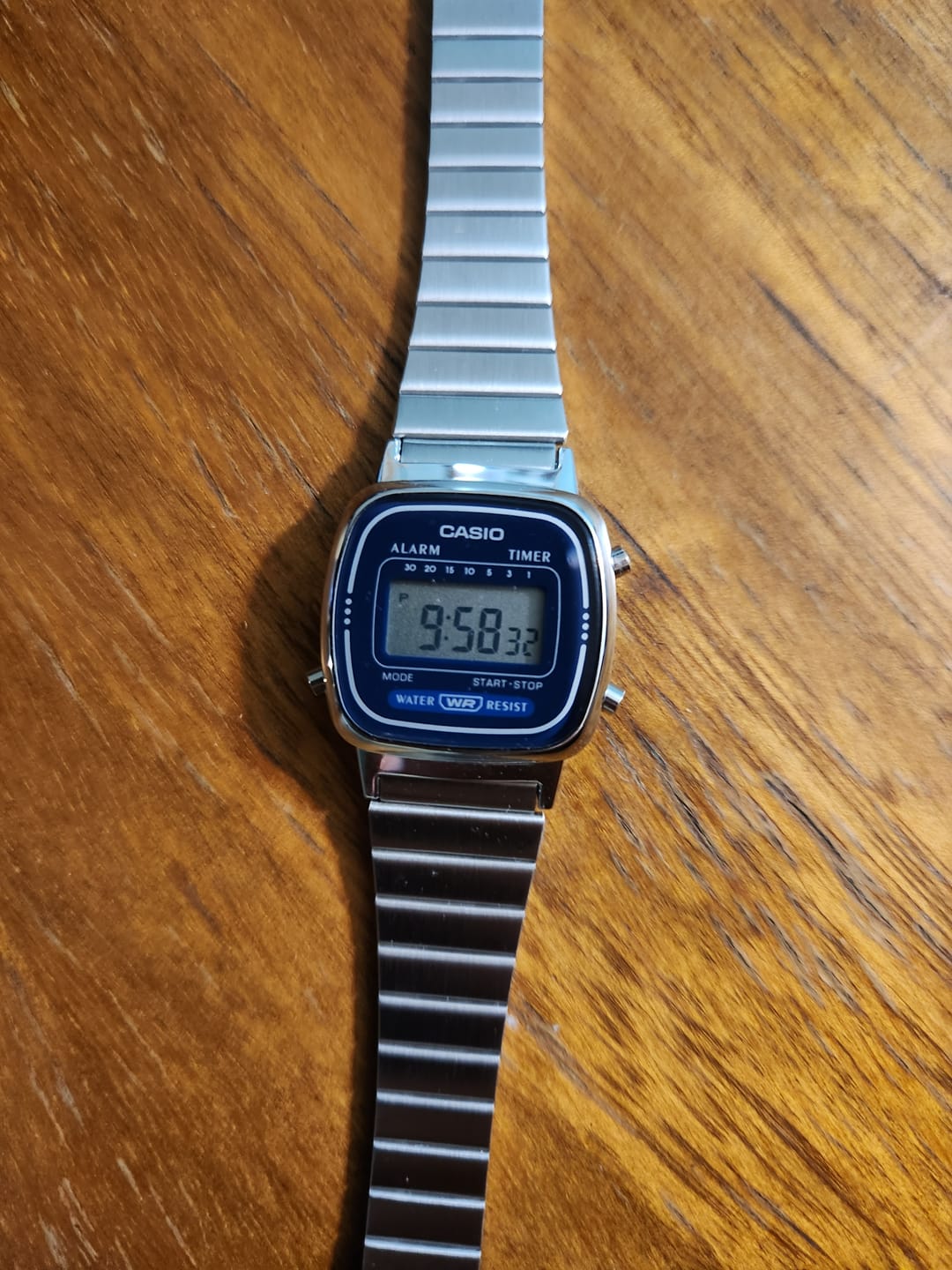 Customer photo review of Reloj Casio Vintage LA670WA-2DF Plateado Azul