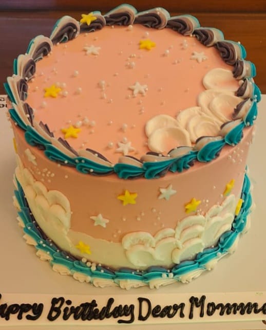 Customer photo review of Aesthetic Ombre Cake