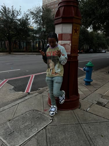 Customer photo review of Vale Forever La Flor Chop n Screw L/S Tee Green