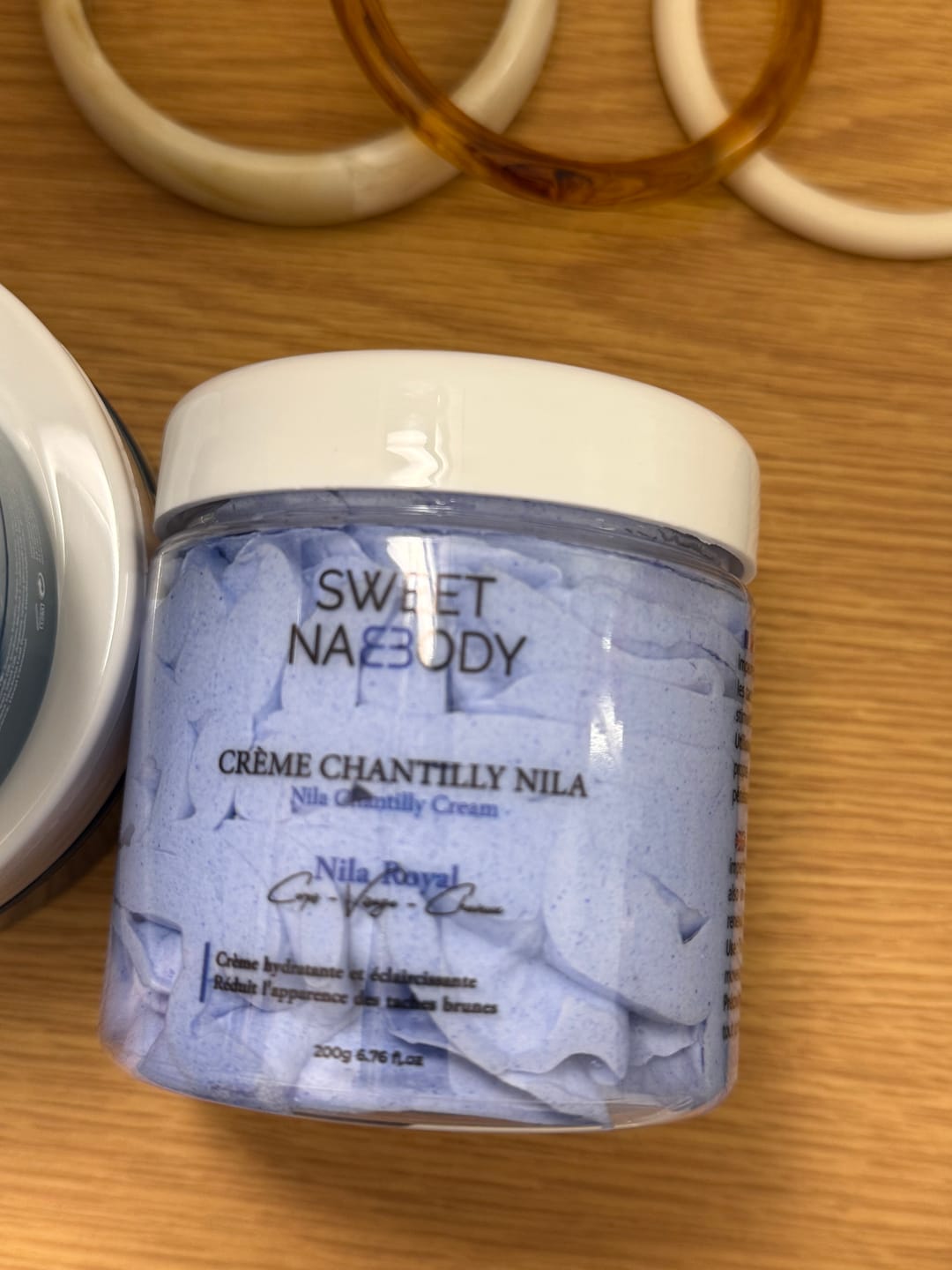 Customer photo review of Chantilly Nila Royale Corps Visage et Cheveux