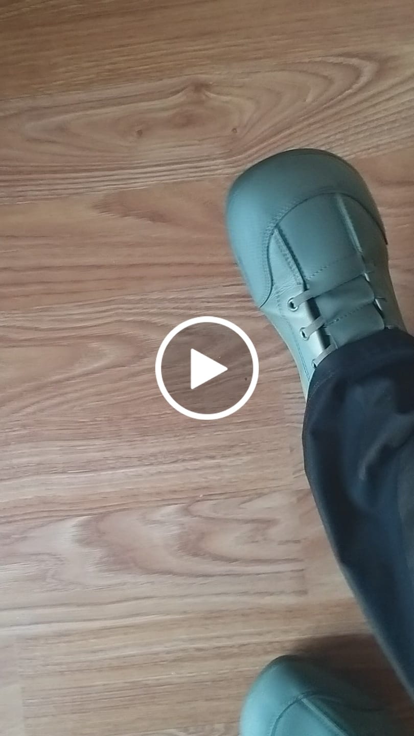 Customer video review of Yew 2.0 - Barfußschuhe