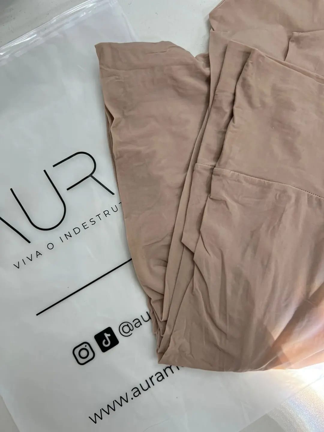 Customer photo review of AURA® – Pantimedia Indestructible