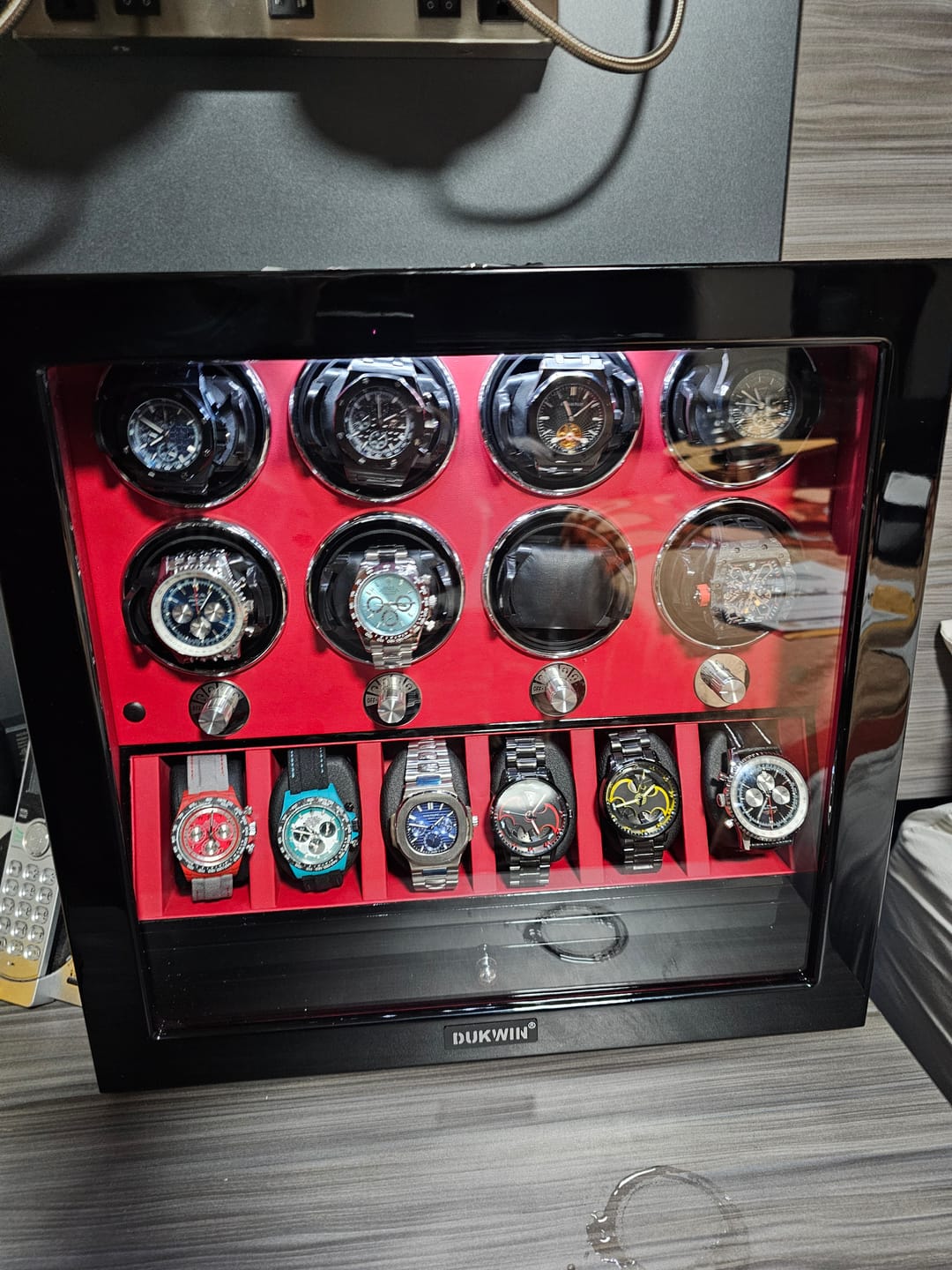 Customer photo review of 8 Watch Winders with 6 Watches Organizer Case Automatic Rotation - Red