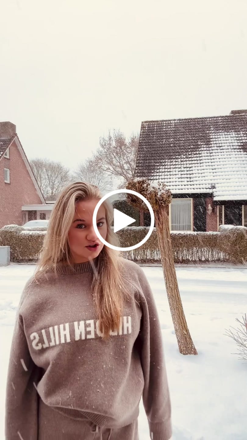 Recenzja wideo klienta dotycząca spodni dresowych z dzianiny w kolorze taupe, wersja V2