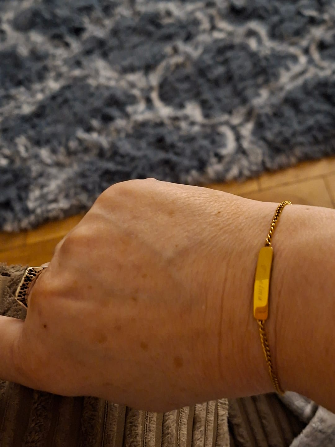 Customer photo review of The Engraved Bracelet Gold