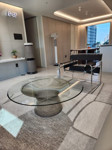 Customer photo of Wassily chair detail