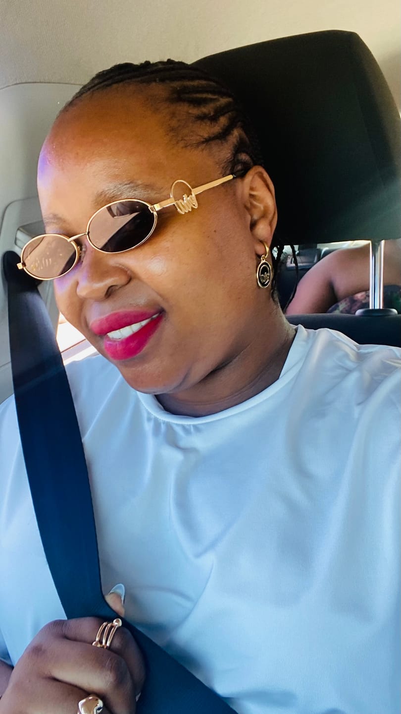Customer photo review of Gold Diva Drop Earrings