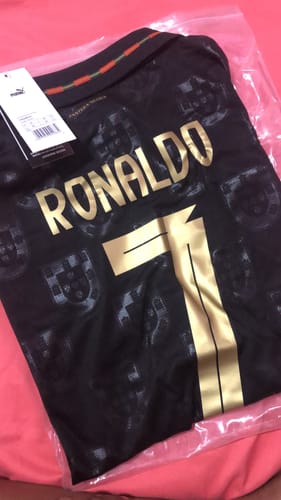 Customer photo review of PORTUGAL Especial Pantera Negra 2025