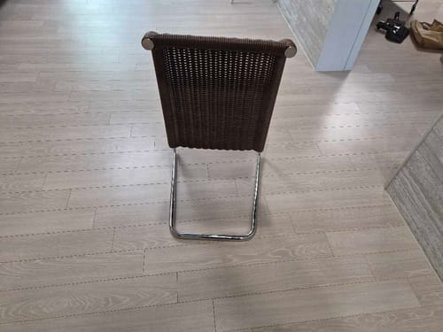Customer photo of Tecta B20i chair detail.