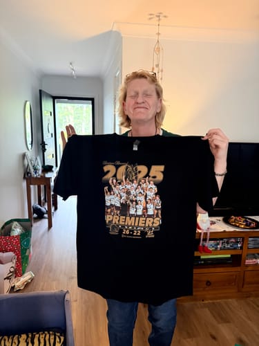 Customer photo review of PRE ORDER - 2025 Brisbane Broncos Premiers Photo Tee