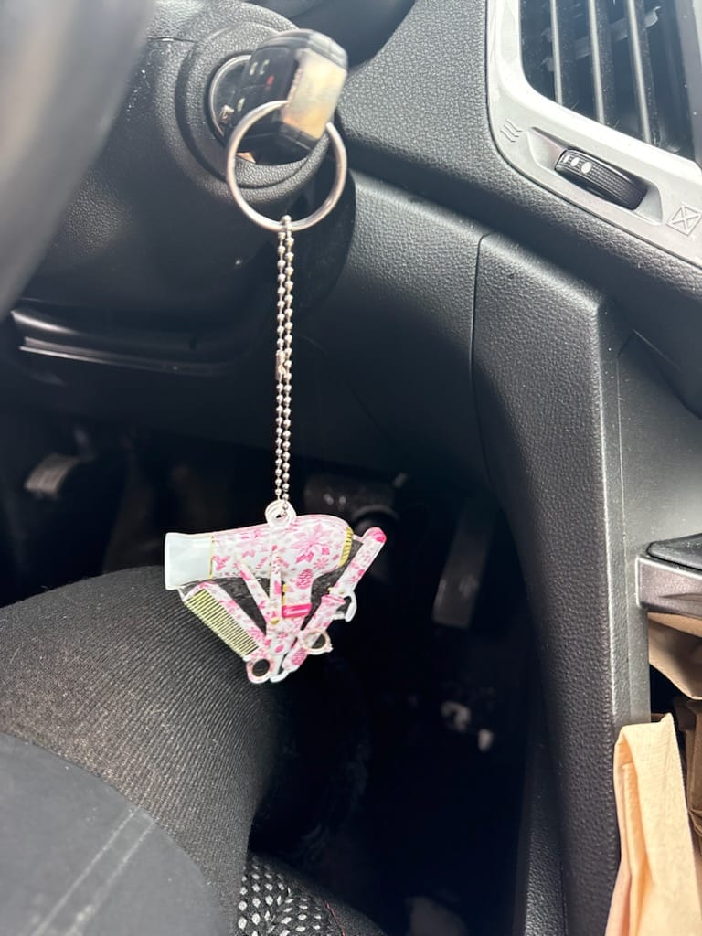 Customer photo review of Hairstylist Toile de Jouy Ornament, Personalized Christmas Acrylic Ornament, Gift For Hairdresser, Stylist or Salon Owner