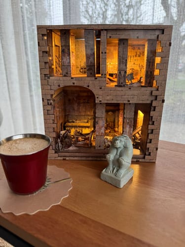 Customer photo review of Egyptian Pharaoh's Tomb DIY Book Nook Kit