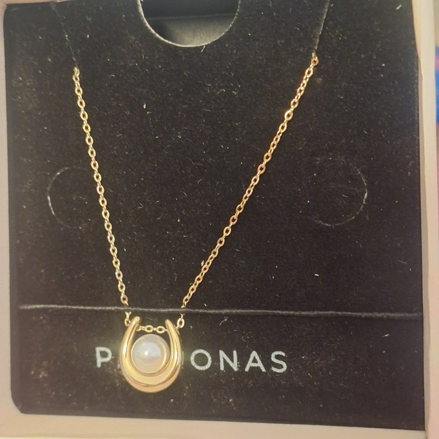 Customer photo review of Pearl Embellished U Necklace
