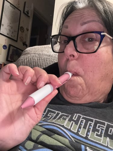 Customer photo review of Penjamin Cart Pen by Smyle™ Labs