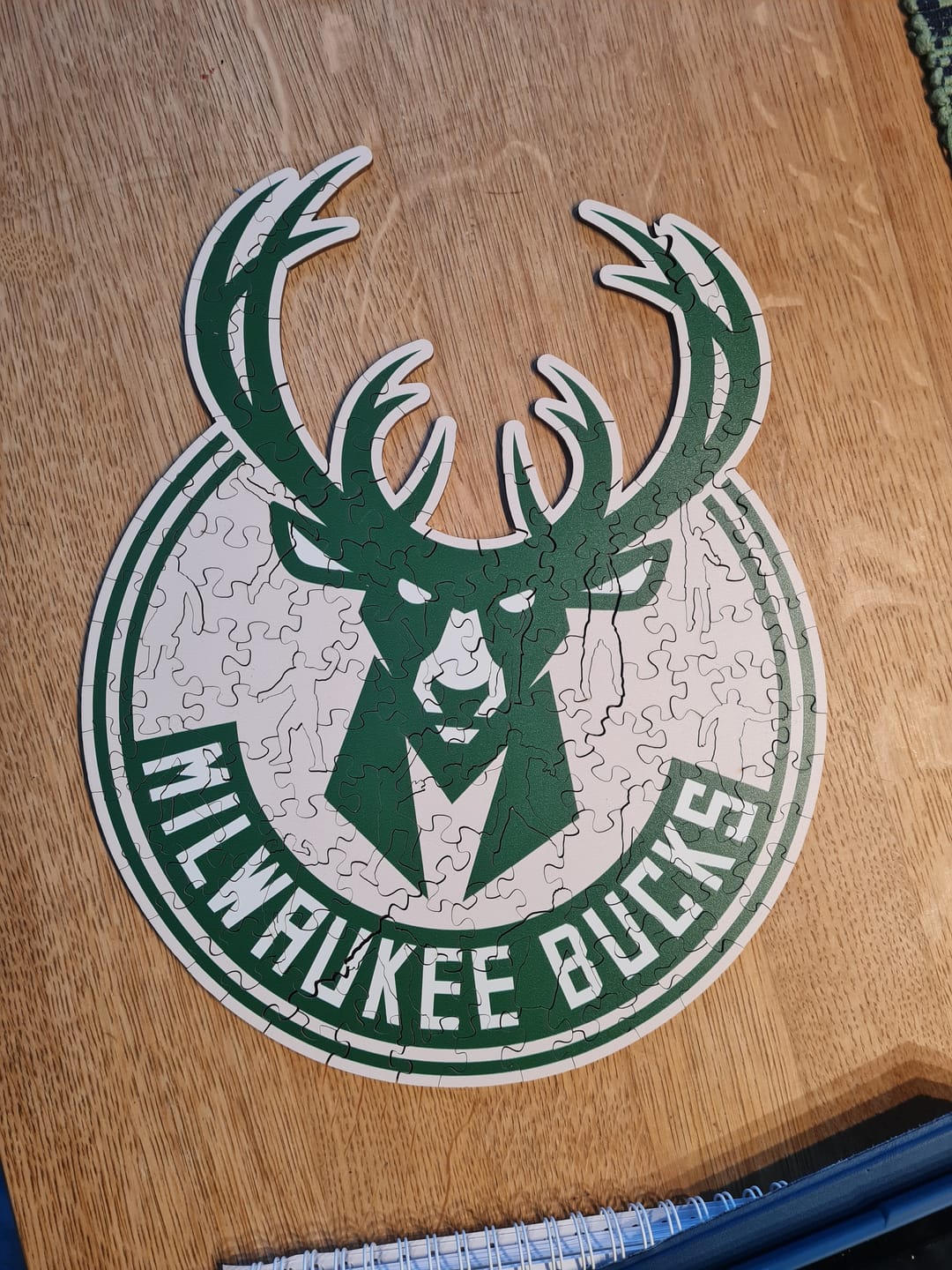 Customer photo review of Milwaukee Bucks™ Logo - Holzpuzzle