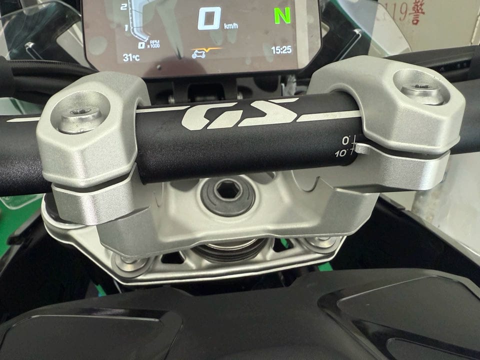 Customer photo review of LOBOO Handlebar Risers for BMW R1300GS（2023-） & Adventure (2024-) | 29mm Rise / 29.5mm Setback Offset Kit