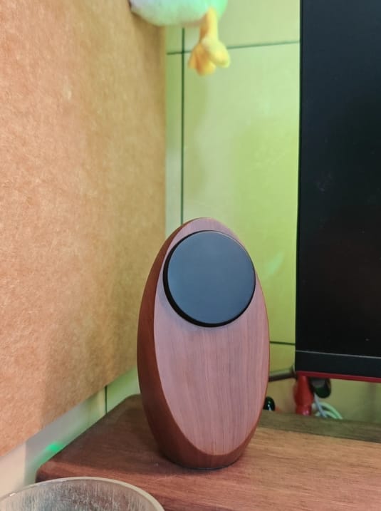 Customer photo review of Universal Magnetic Charging Station (MagSafe Stand)